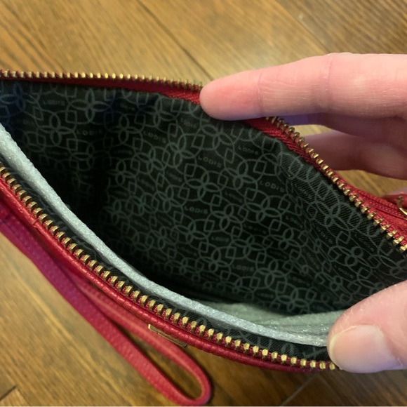 LODIS Olivia Red Pebbled Leather Wristlet Clutch Purse - Picture 8 of 10